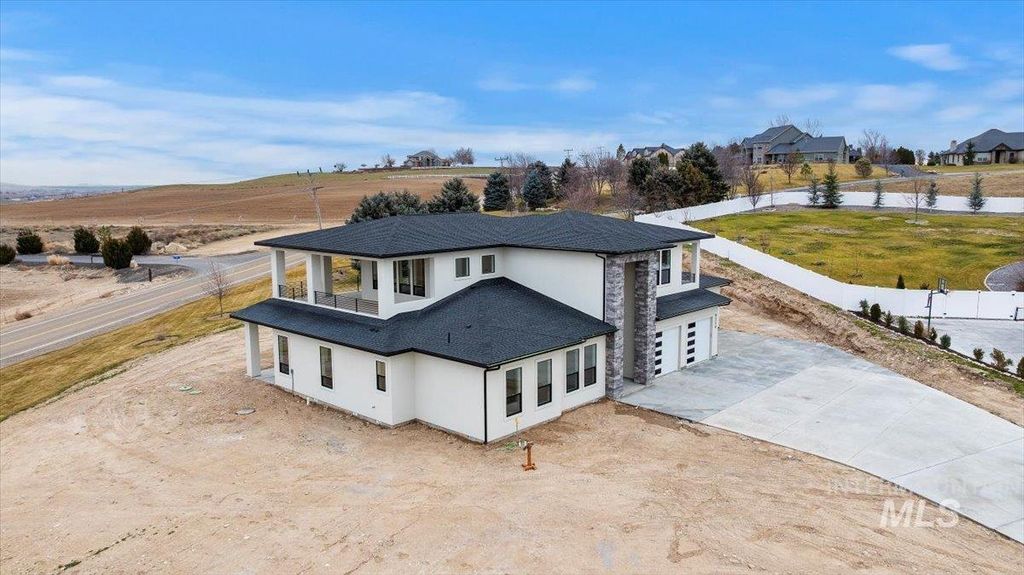 Photo of 8049 Golden Hills Road, Nampa, ID 83686 (MLS # 98968610)