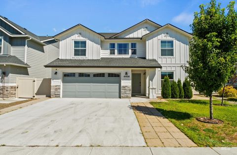 4456 W Silver River St Meridian ID 83646