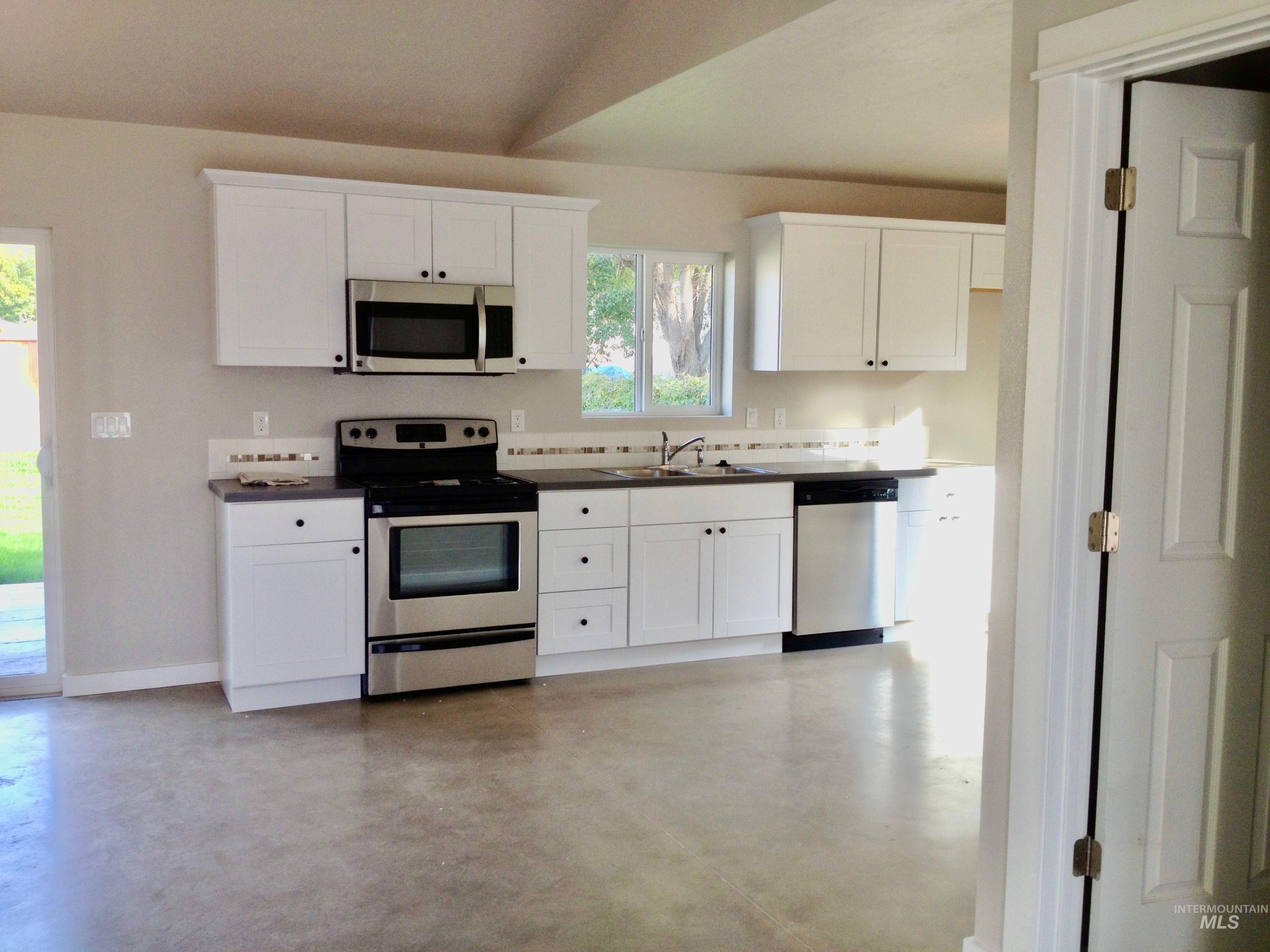 1912 S Locust Street