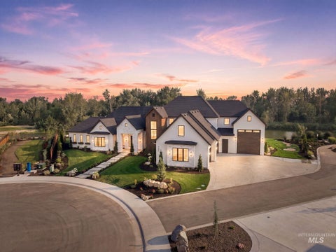 Photo of 996 S Waning Lane, Eagle, ID 83616 (MLS # 98995104)