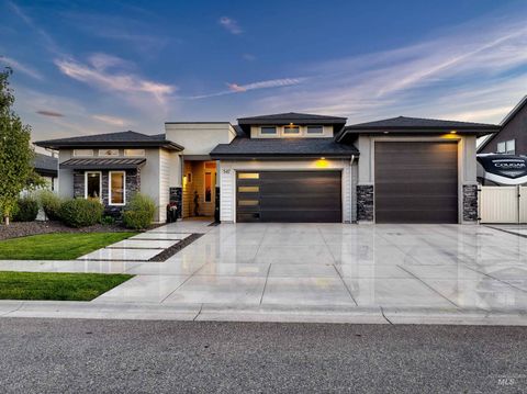 Photo of 547 W. Oak Springs Dr, Meridian, ID 83642 (MLS # 98962767)