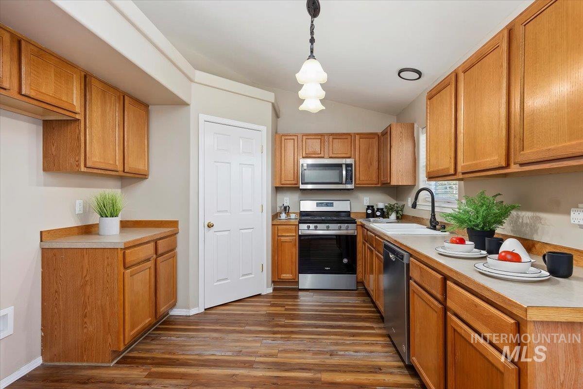 Jerome, Idaho 83338, United States, 3 Bedrooms Bedrooms, ,2 BathroomsBathrooms,Residential,Pending,112676