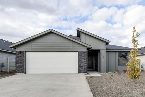 Photo of 931 N Aleppo Way, Meridian, ID 83642 (MLS # 98967096)