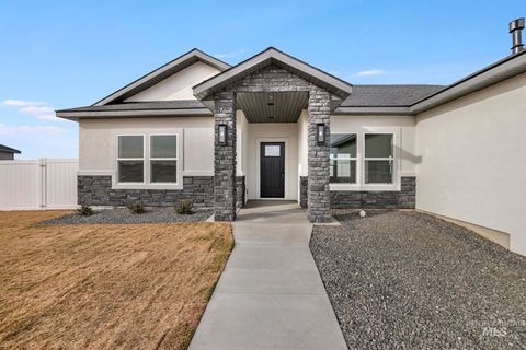 Photo of 2020 Lowline Ave, Twin Falls, ID 83301 (MLS # 98965105)