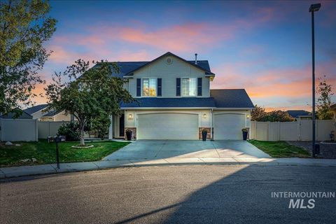 1107 E Pisa Street Meridian ID 83642