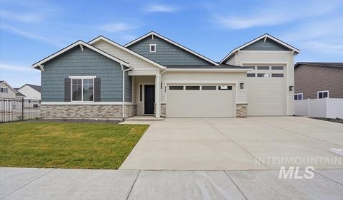 Photo of 857 N Falling Water Way, Eagle, ID 83616 (MLS # 98972621)