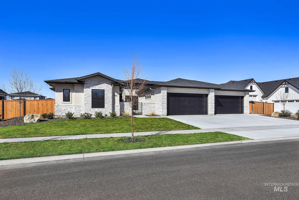 Photo of 7906 W Heugh Ln, Eagle, ID 83616 (MLS # 98980021)