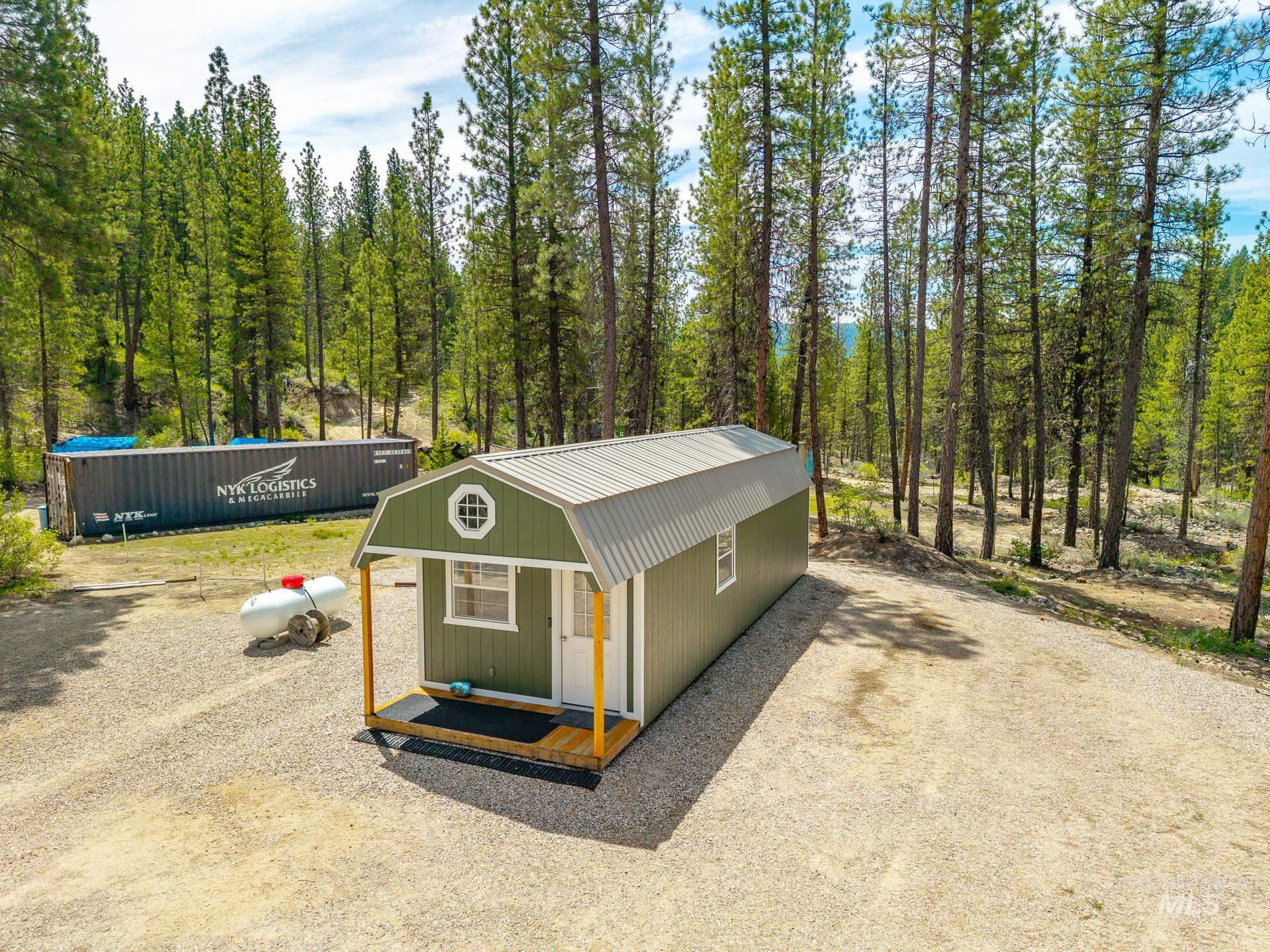 548 Elk Creek Rd
