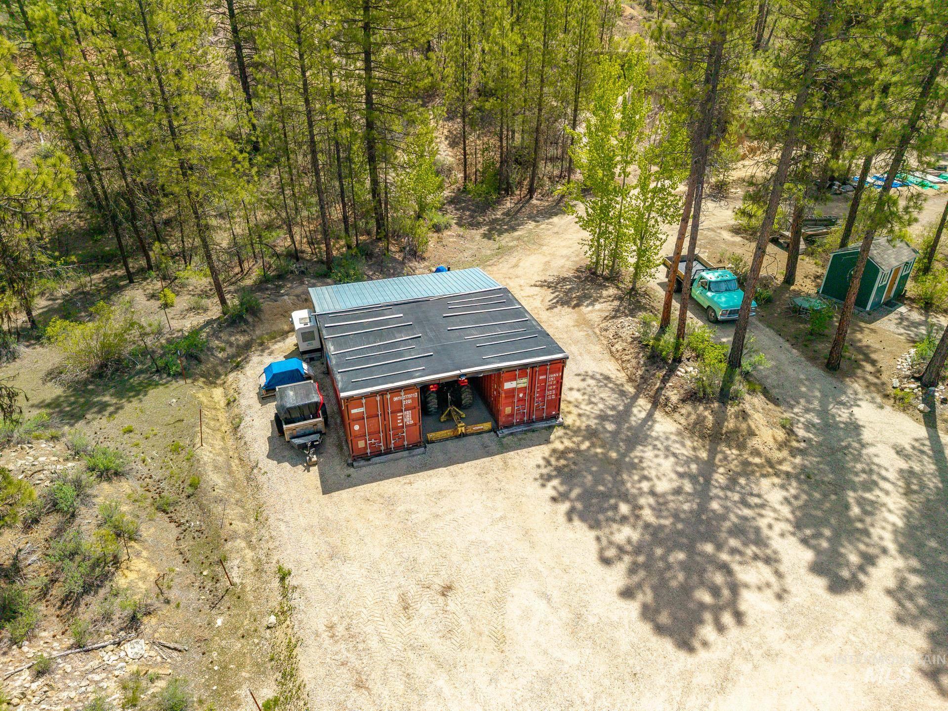 548 Elk Creek Rd