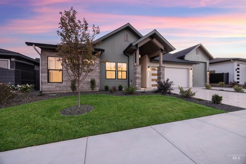Photo of 7205 N Firhill Pl, Eagle, ID 83616 (MLS # 98982011)
