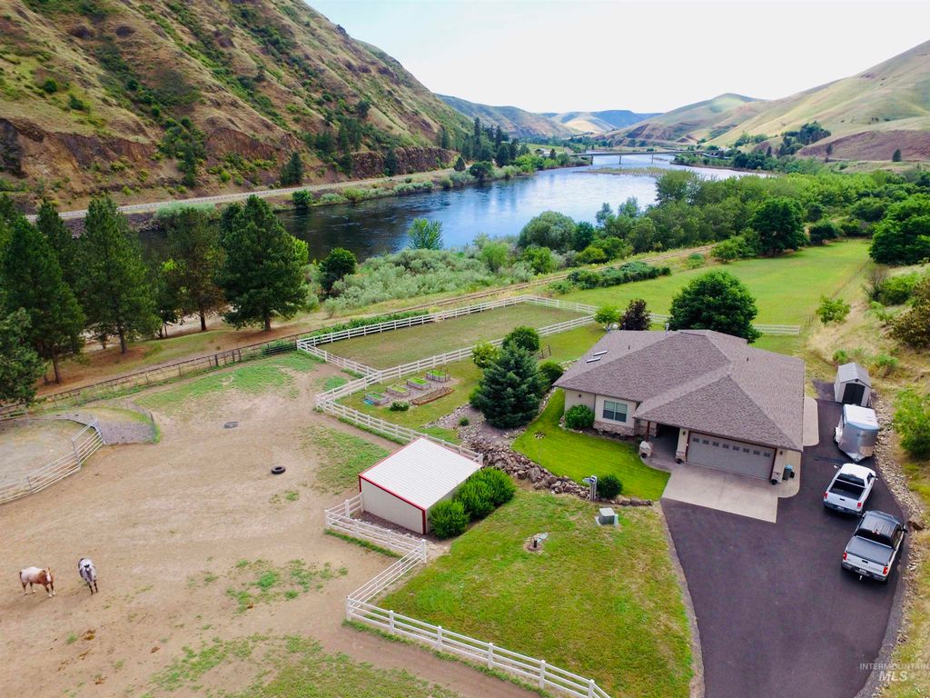 Photo of 24500 Arrow Highline Rd, Juliaetta, ID 83535 (MLS # 98964813)