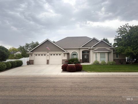 Photo of 101 W Ross Ave, Parma, ID 83660 (MLS # 98988436)