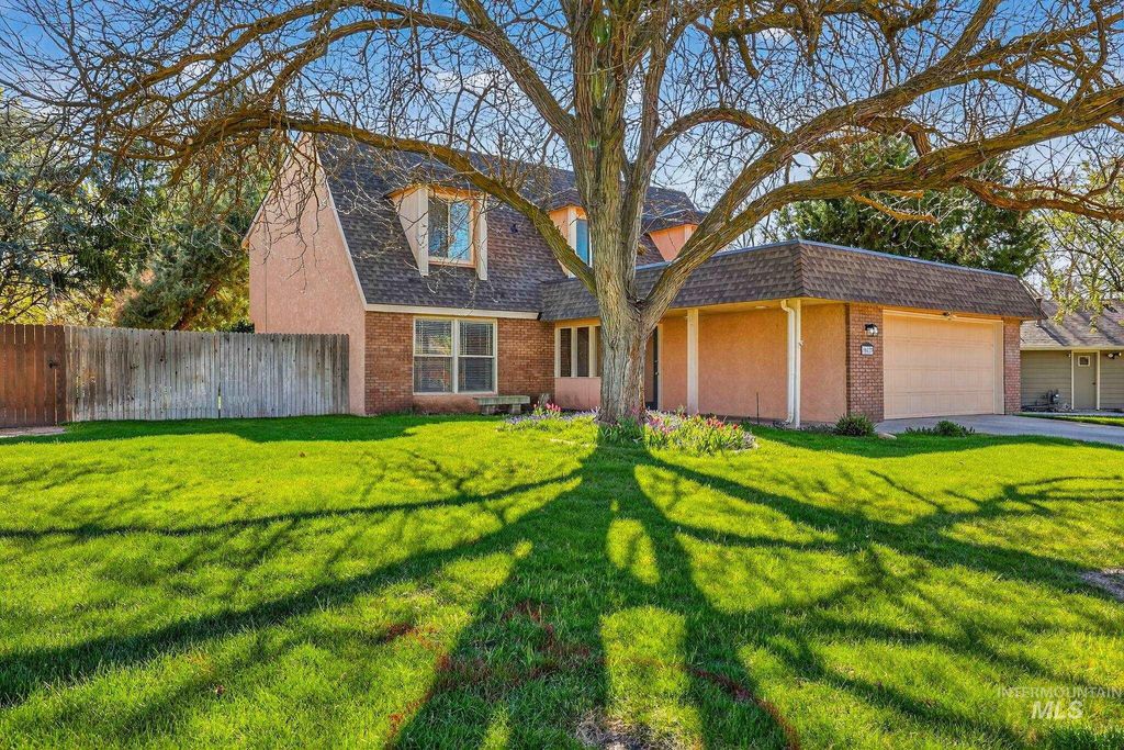 Photo of 10073 W Westview Dr, Boise, ID 83704 (MLS # 98980927)