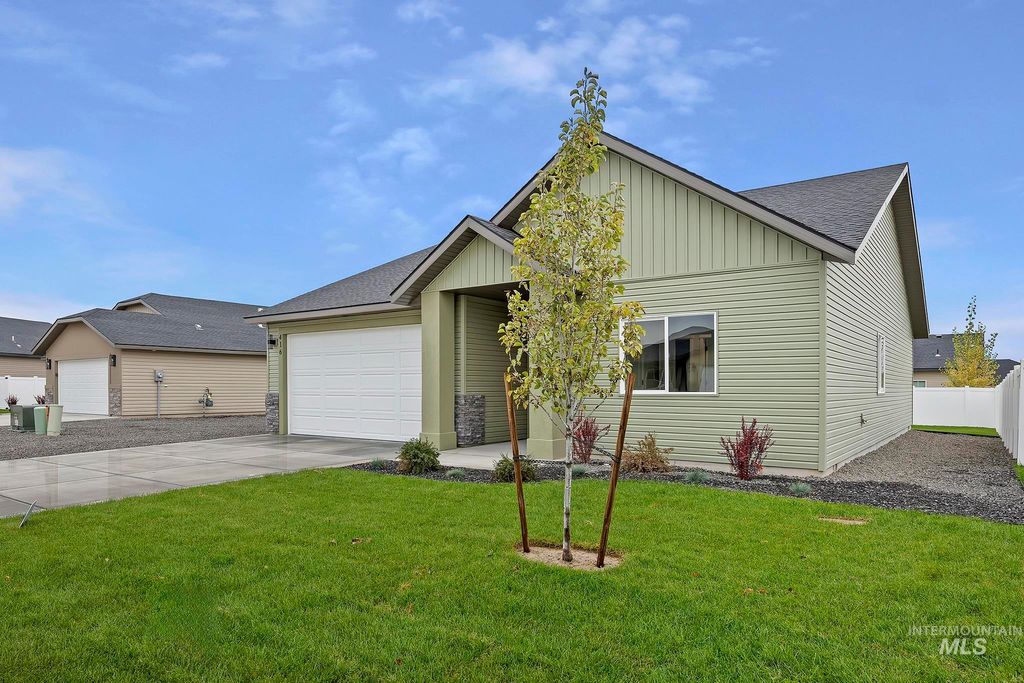 Photo of 416 Rock Dove Loop, Twin Falls, ID 83301 (MLS # 98964762)