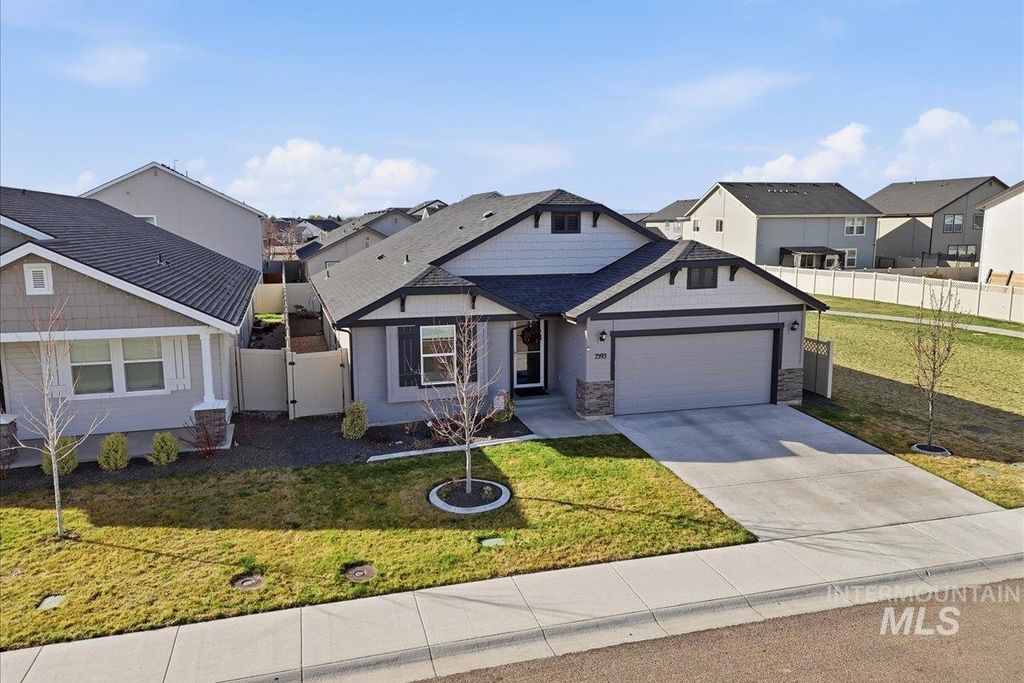 Photo of 7593 E Lightfoot St, Nampa, ID 83687 (MLS # 98978211)