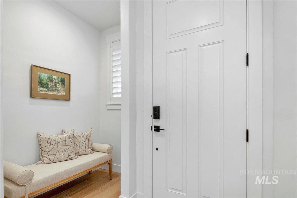 Photo of 4712 W Apgar St, Meridian, ID 83646 (MLS # 98969102)