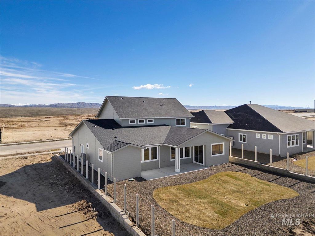 Photo of 375 S Strut Way, Boise, ID 83716 (MLS # 98975685)