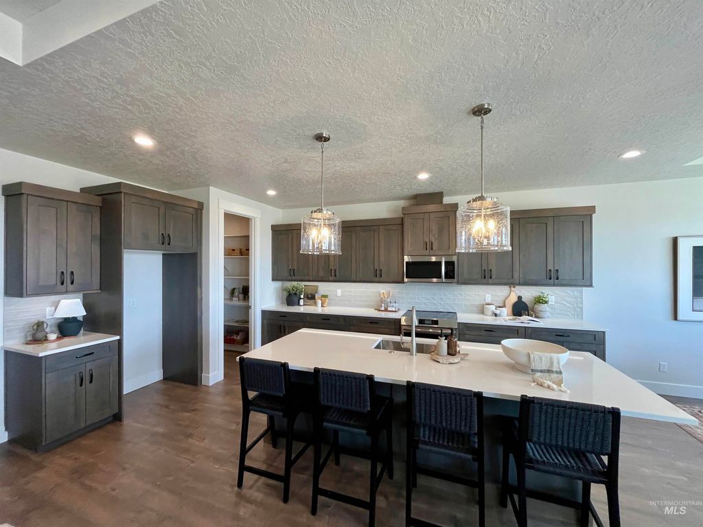 Photo of 375 S Strut Way, Boise, ID 83716 (MLS # 98975685)