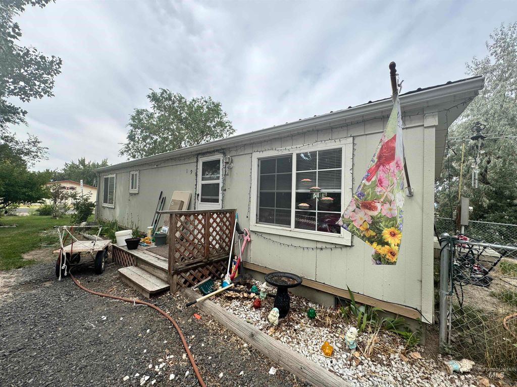 Photo of 198 2nd Avenue South Ave, Hagerman, ID 83332 (MLS # 98957085)