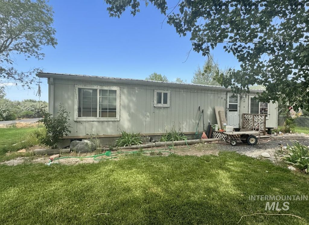 Photo of 198 2nd Avenue South Ave, Hagerman, ID 83332 (MLS # 98957085)