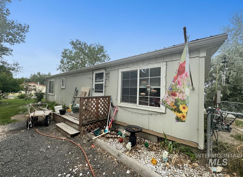 Photo of 198 2nd Avenue South Ave, Hagerman, ID 83332 (MLS # 98957085)