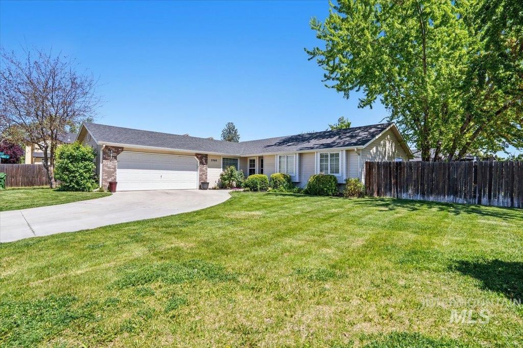 Photo of 2560 N Richter Ave, Meridian, ID 83646 (MLS # 98985357)