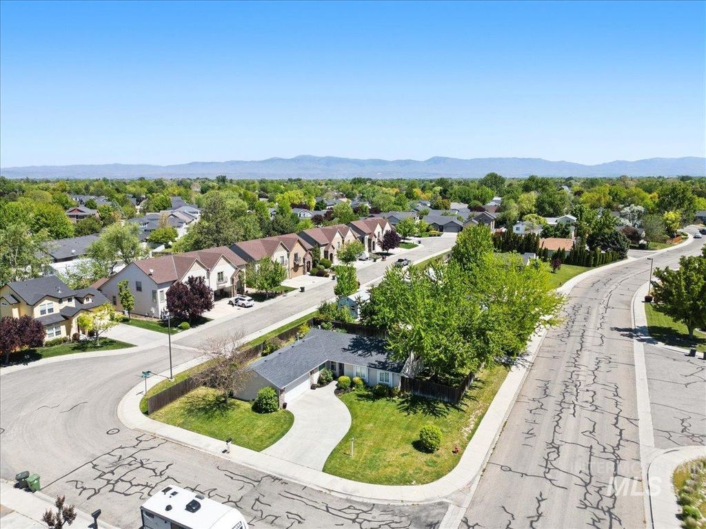 Photo of 2560 N Richter Ave, Meridian, ID 83646 (MLS # 98985357)
