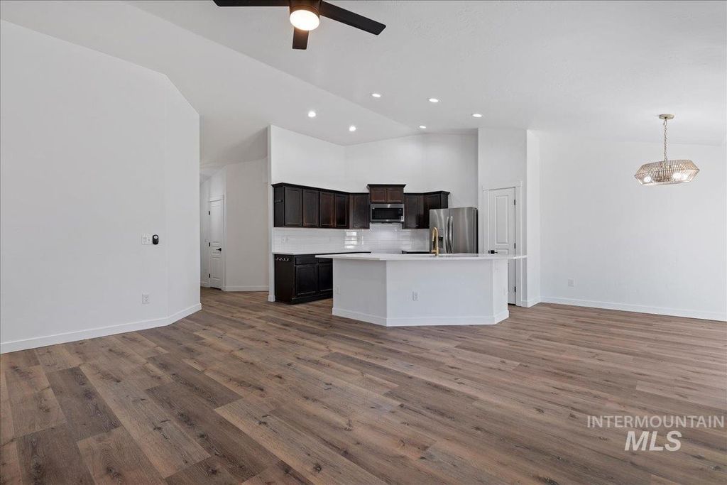 Photo of 19359 Warbler Way, Caldwell, ID 83605 (MLS # 98968665)