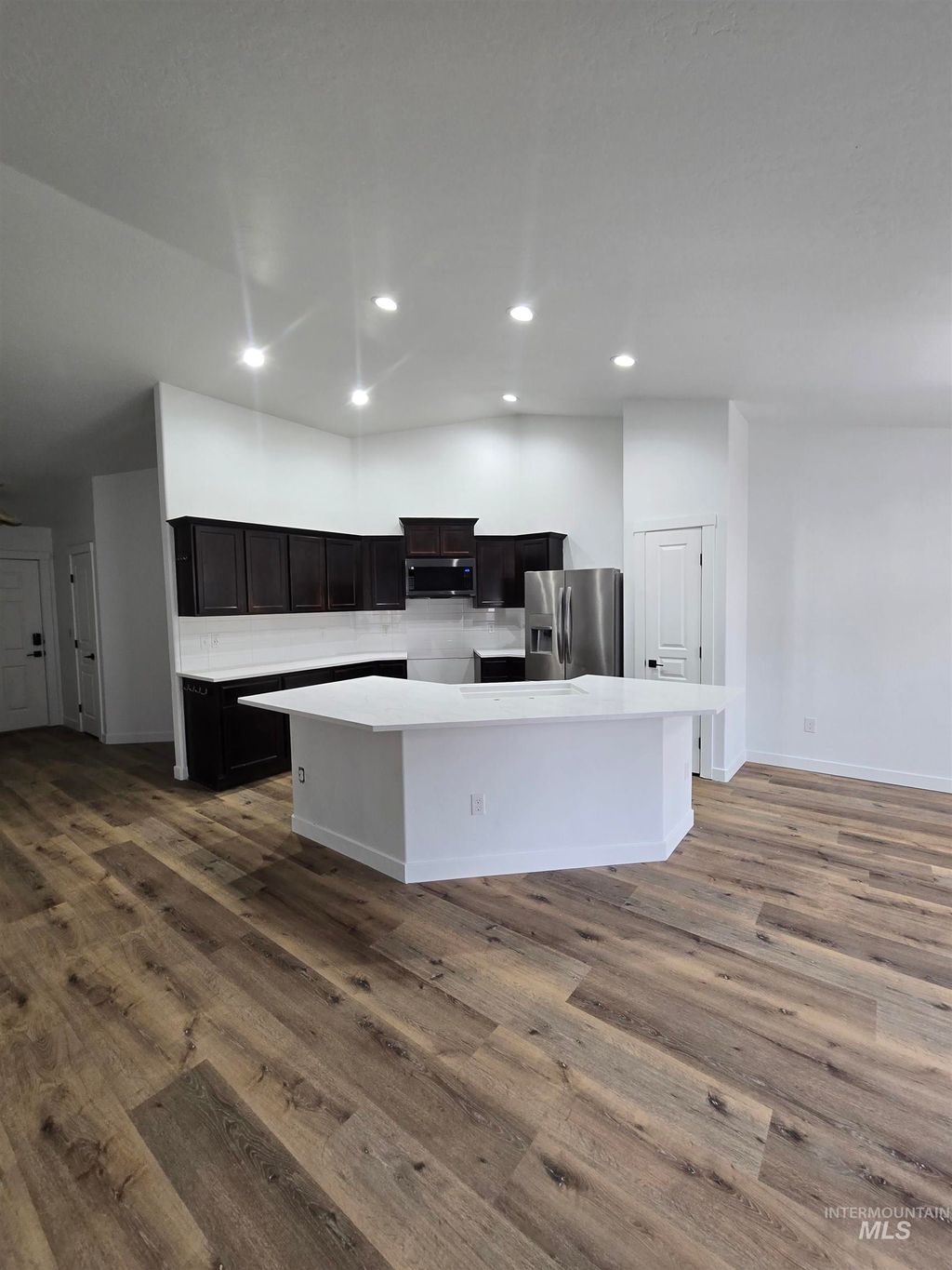 Photo of 19359 Warbler Way, Caldwell, ID 83605 (MLS # 98968665)