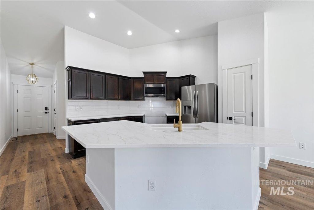 Photo of 19359 Warbler Way, Caldwell, ID 83605 (MLS # 98968665)