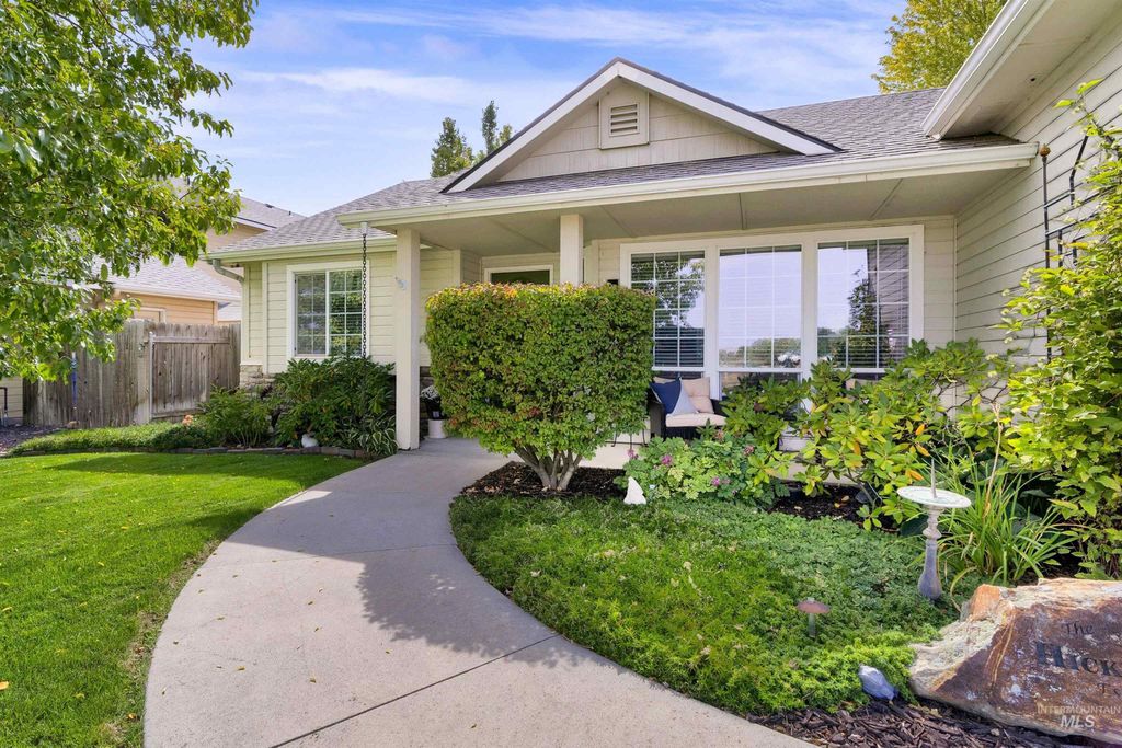 Photo of 11769 W Pyramid Peaks Street, Boise, ID 83709 (MLS # 98969526)