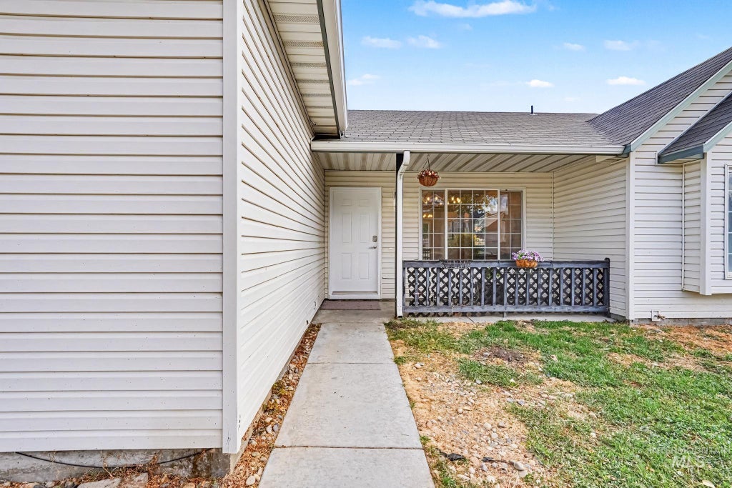 Photo of 413 N Copper River Dr, Nampa, ID 83651 (MLS # 99004606)