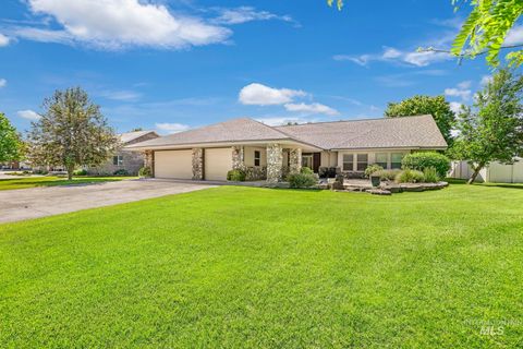 Photo of 70 Pelican Drive, Rupert, ID 83350 (MLS # 98978400)