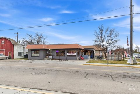 Photo of 105 E 4th St, Emmett, ID 83617 (MLS # 98975721)