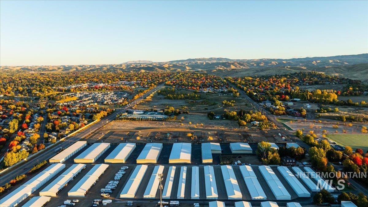View of property location featuring mountains