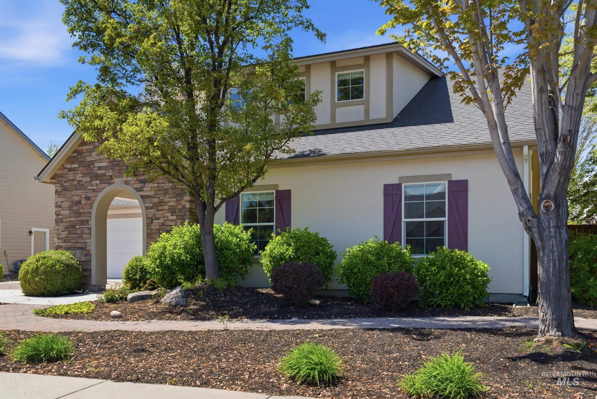 887 N Seneca Springs Way