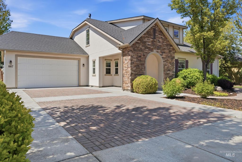 Photo of 887 N Seneca Springs Way, Star, ID 83669 (MLS # 98984021)