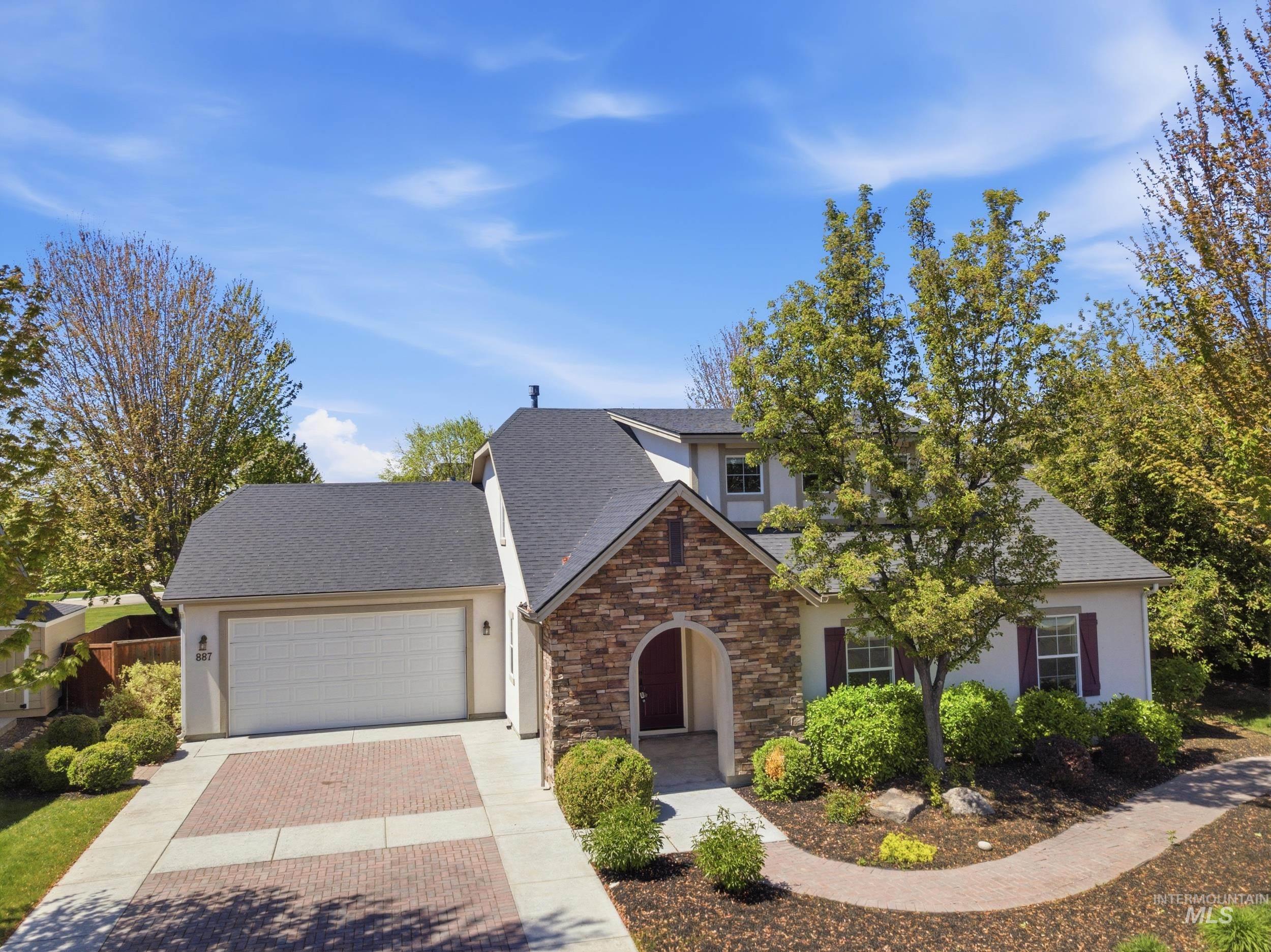 887 N Seneca Springs Way