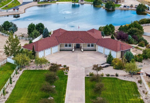 Photo of 14309 Quarry Ridge Dr, Nampa, ID 83686 (MLS # 99001070)