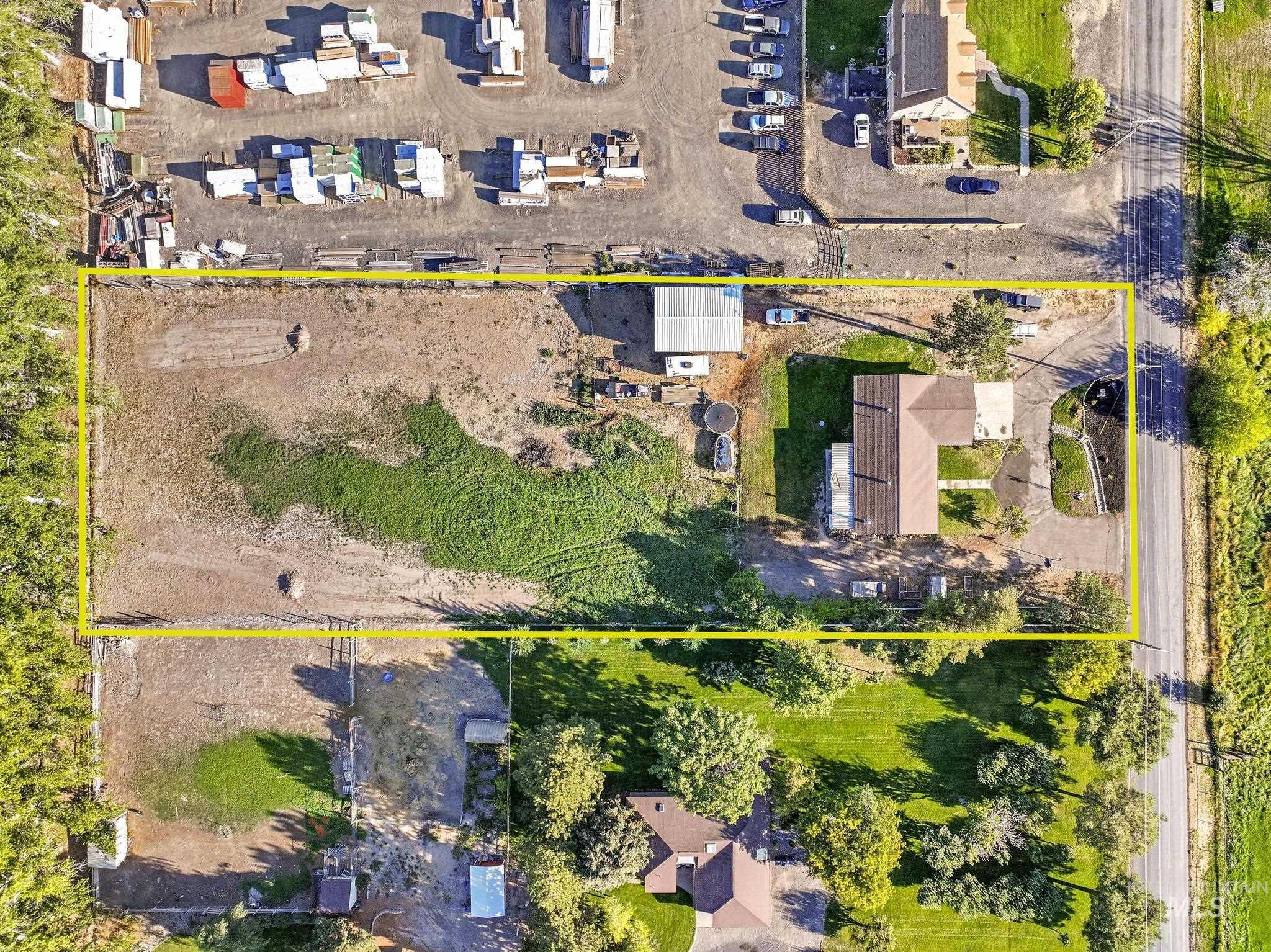 Aerial view of property's location featuring property boundaries highlighted