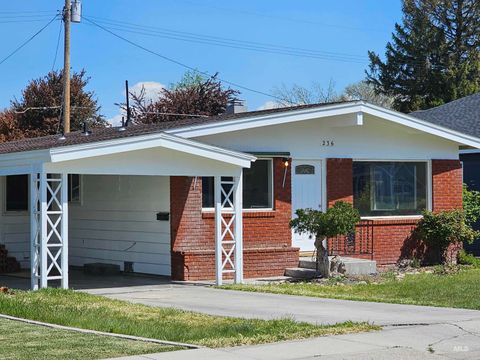 Photo of 236 Meffan Ave, Nampa, ID 83651 (MLS # 98978371)