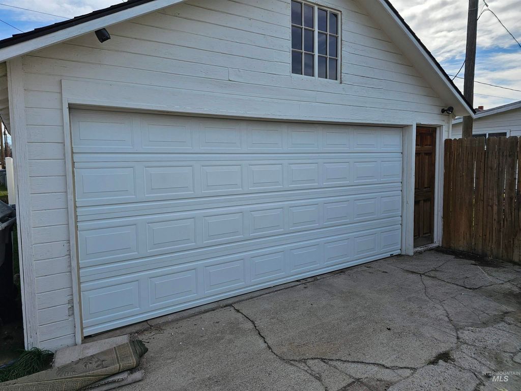 Photo of 236 Meffan Ave, Nampa, ID 83651 (MLS # 98978371)