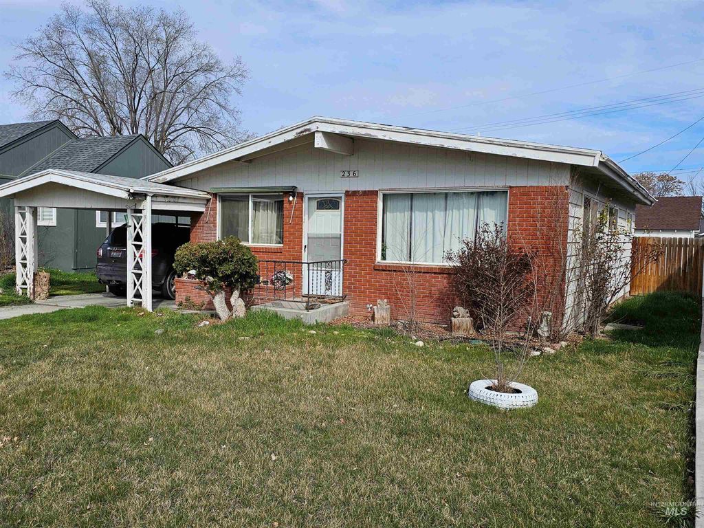 Photo of 236 Meffan Ave, Nampa, ID 83651 (MLS # 98978371)