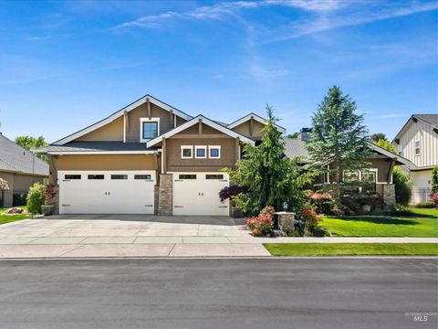Photo of 645 E Fishing Creek Lane, Eagle, ID 83616 (MLS # 98987439)