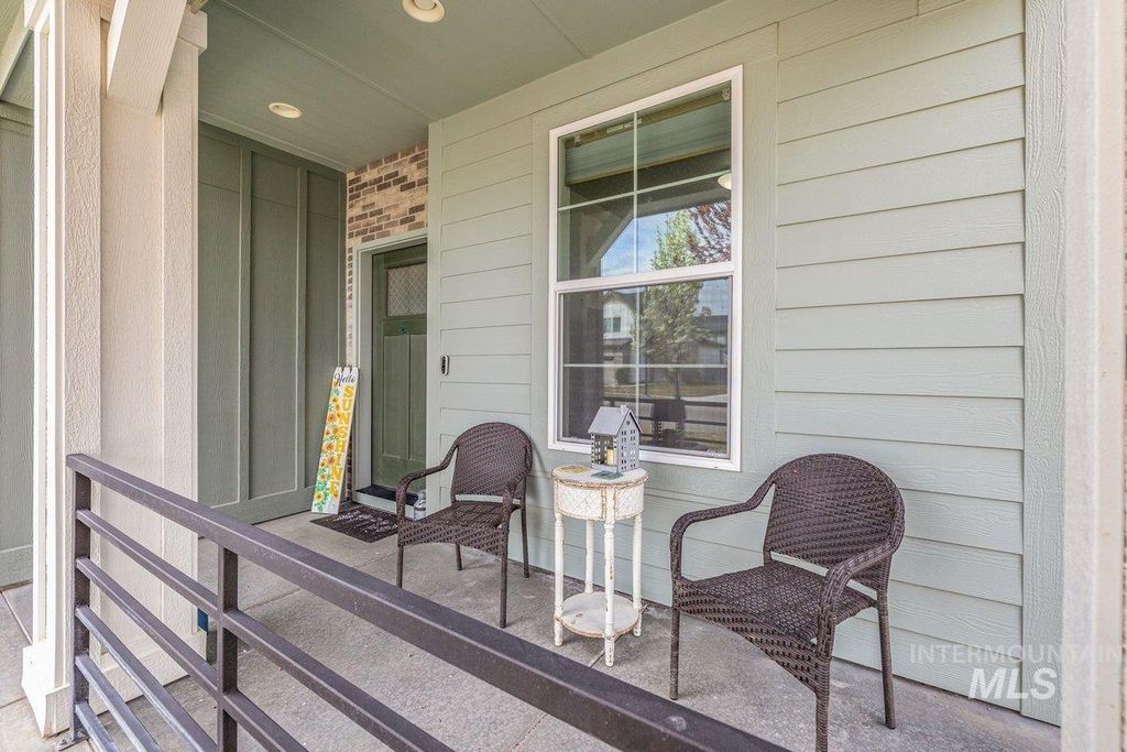 Photo of 10167 Silversun St, Nampa, ID 83687 (MLS # 98980219)