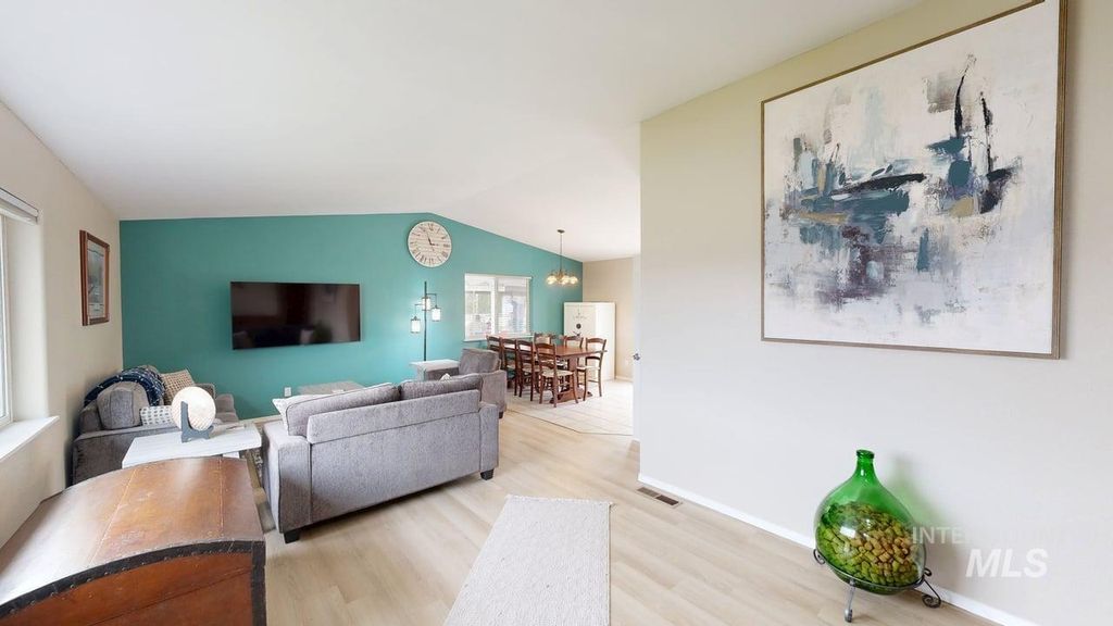 Photo of 1220 3rd St, Clarkston, WA 99403 (MLS # 98979172)