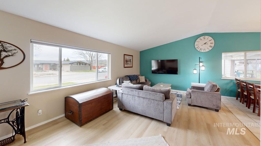 Photo of 1220 3rd St, Clarkston, WA 99403 (MLS # 98979172)