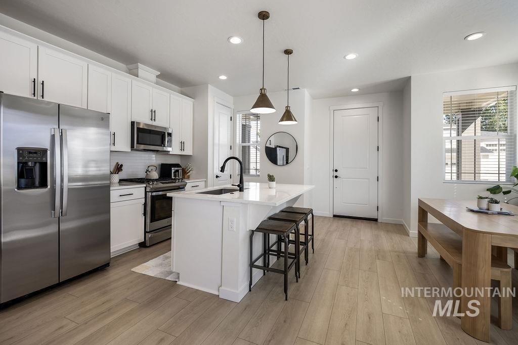 12491 W Endsley Lane