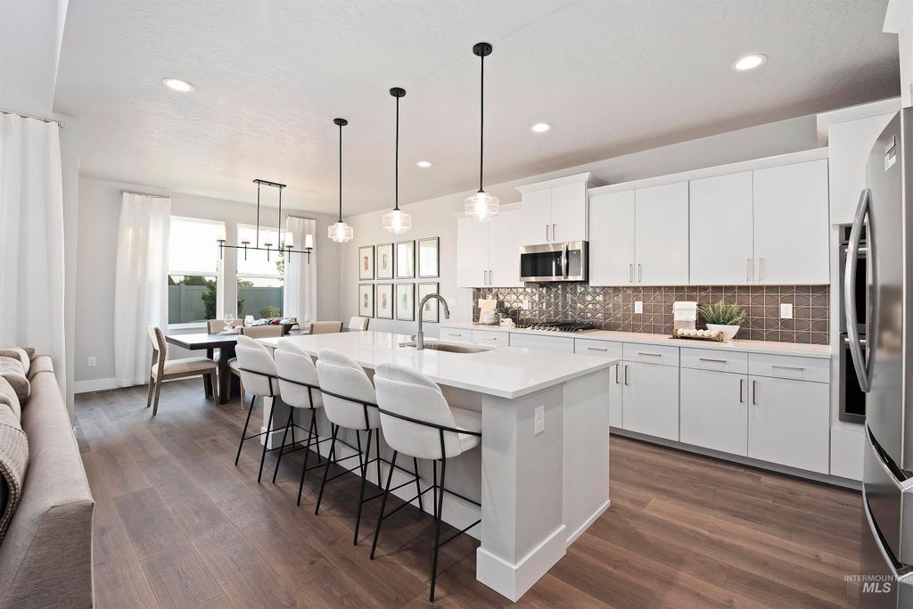 Photo of 5907 W Sprig Dr, Meridian, ID 83646 (MLS # 98968713)