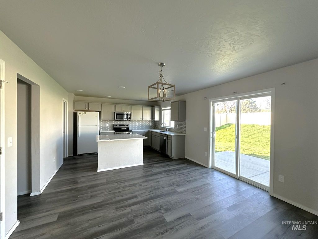 Photo of 17581 N Onaway Ave, Nampa, ID 83687 (MLS # 98978494)